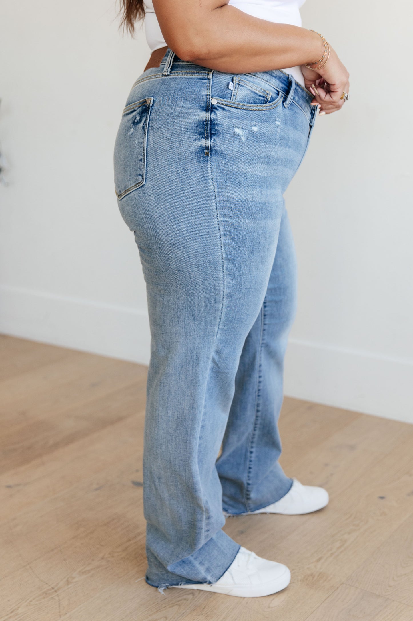 Mildred High Rise V Front Waistband Straight Jeans