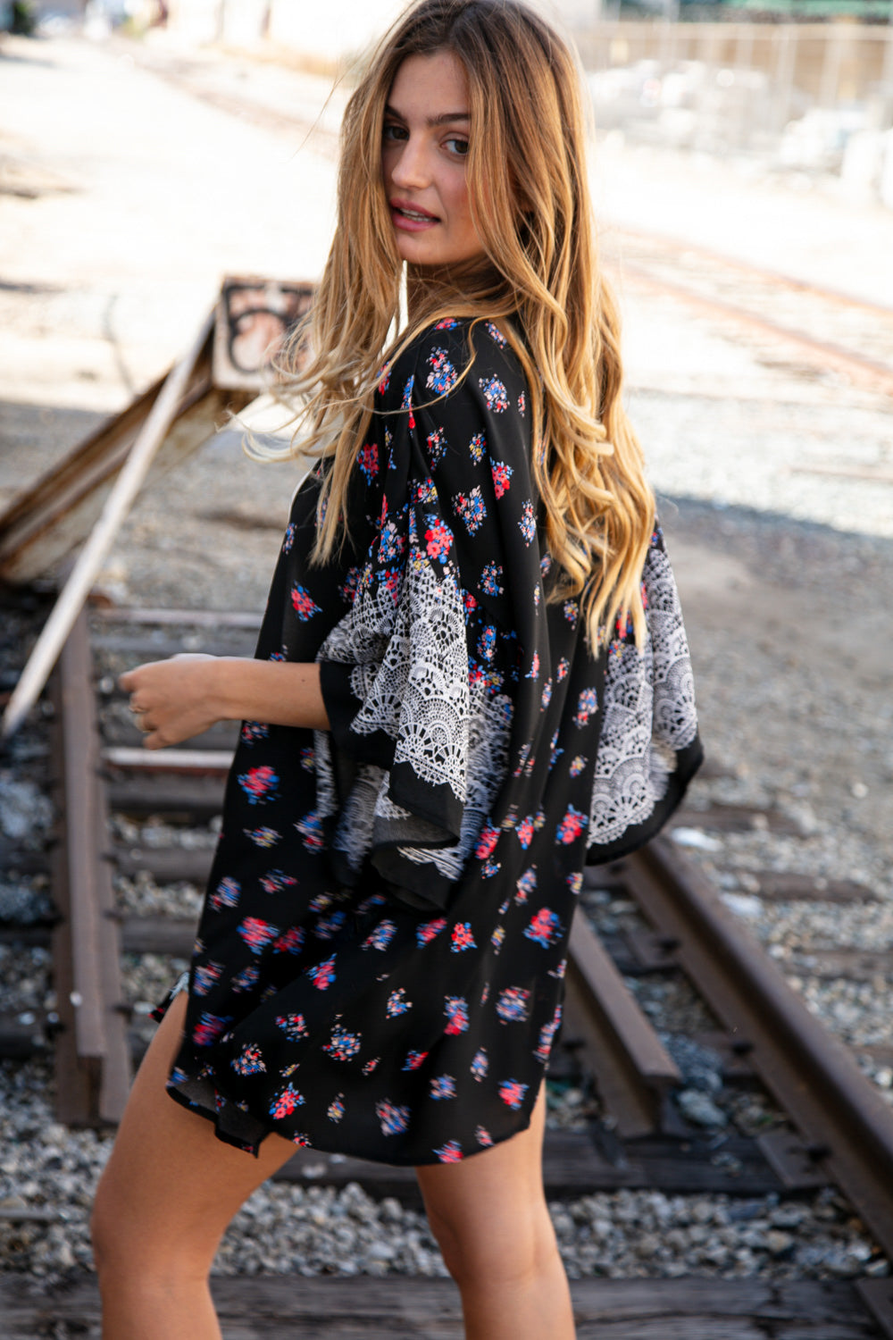 Floral Border Print Ruffle Bell Sleeve Kimono