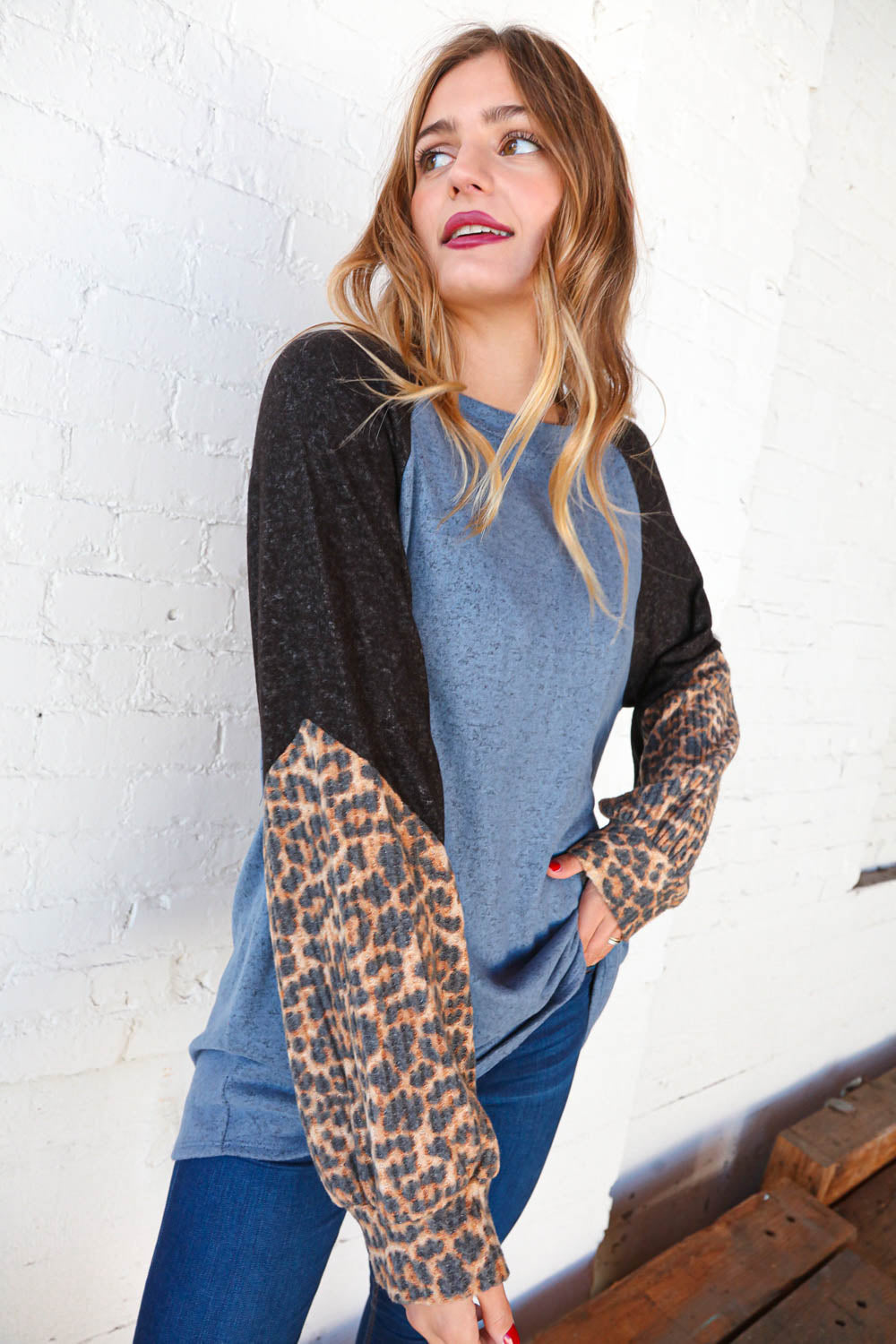 Blue & Black Leopard Print Color Block Bubble Sleeve Top