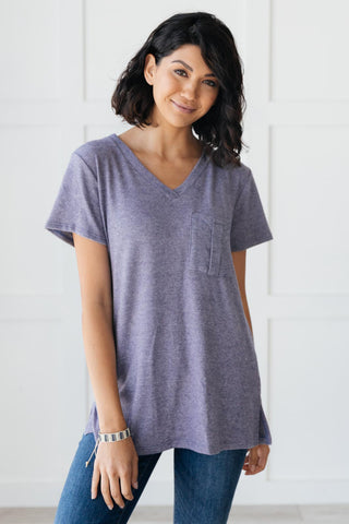 Basic V-neck in Navy