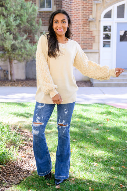 Bubbly B Sweater In Ivory