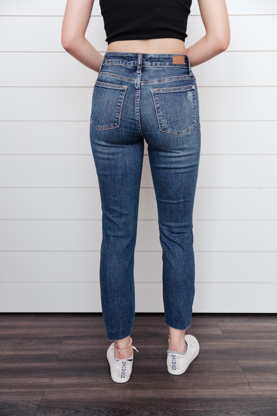 Vintage Indigo Cropped Skinny Jeans