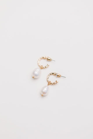 Drops Of Pearl Earrings