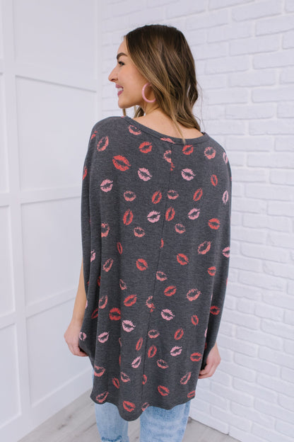 Kiss Kiss Top in Charcoal