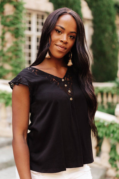 Lace Cap Sleeve Top in Black