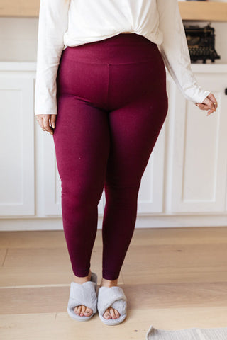 Living in Style High Waist Leggings in Burgundy