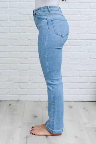 Rylee 90s High Rise Straight Leg Jeans