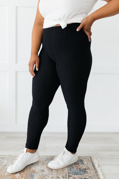 Seamlessly Cool Leggings in Black