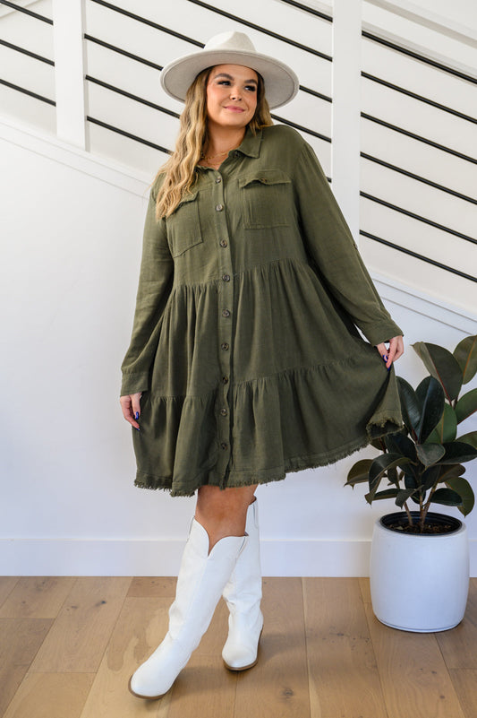 Weekend In Aspen Tiered Button Up Dress In Forest