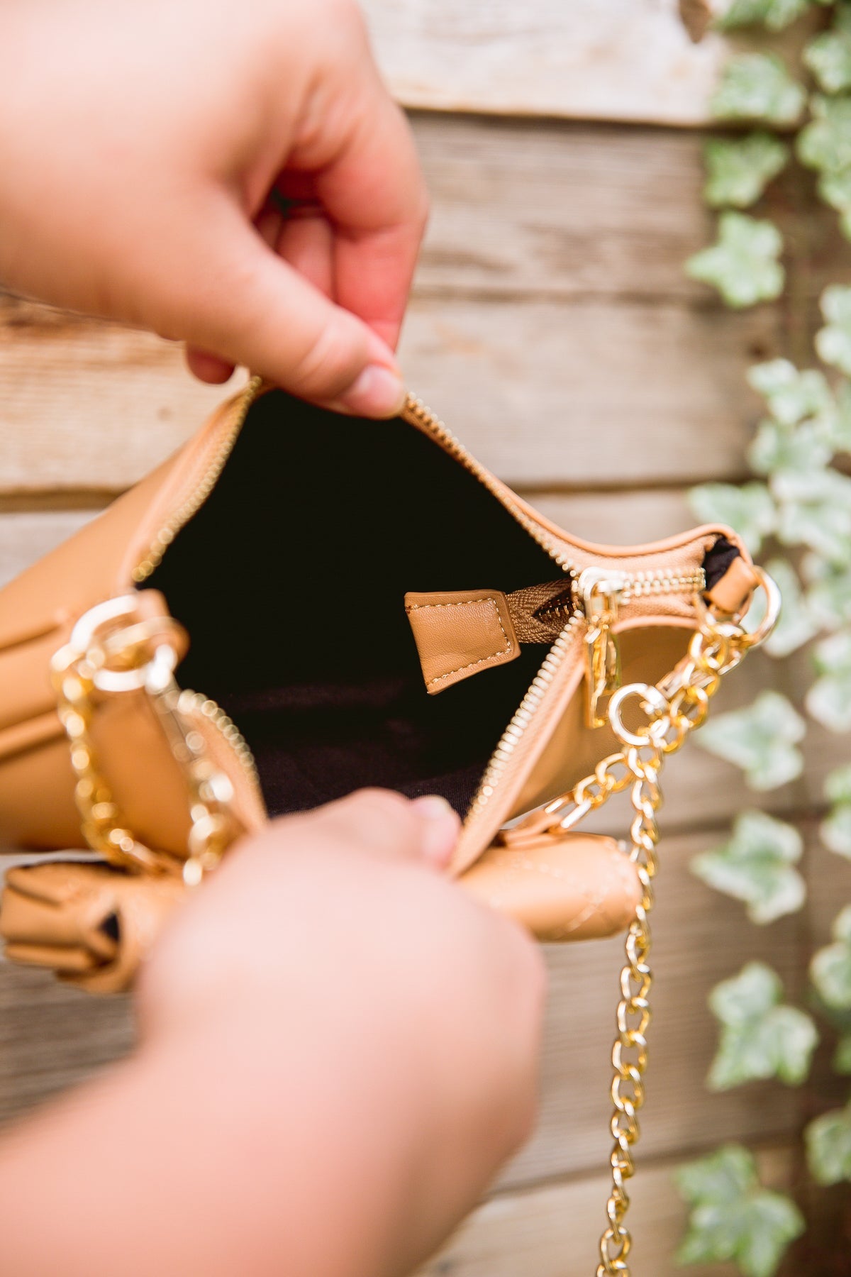 Willa Crossbody Bag In Tan